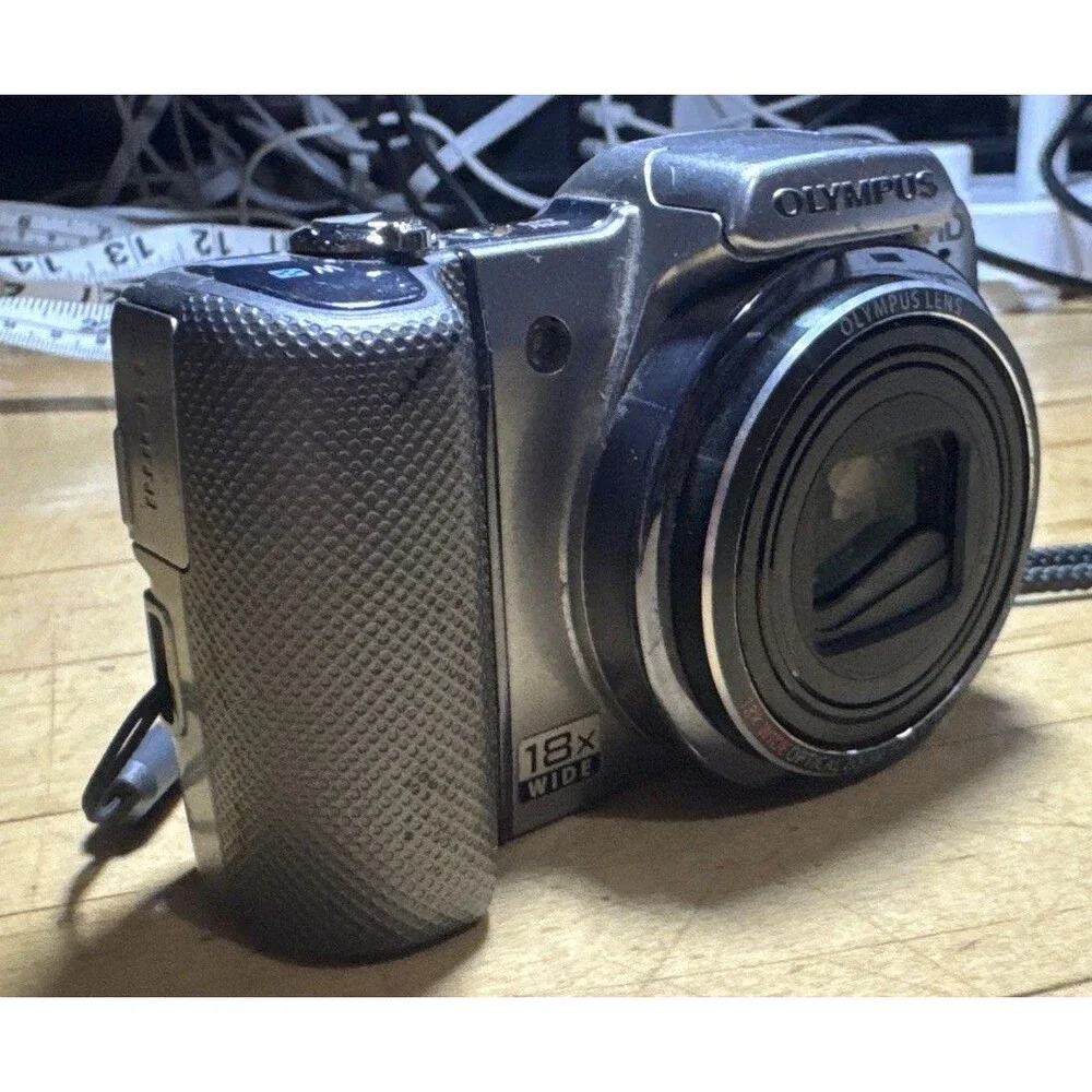 Olympus SZ-10 Digital Camera 14MP 18x Zoom 28mm Wide Angle Silver JP